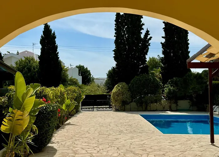 Villa Lorena Protaras